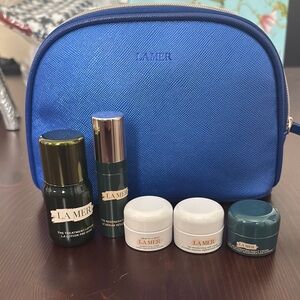La Mer sample Skincare Set with small Blue Bag